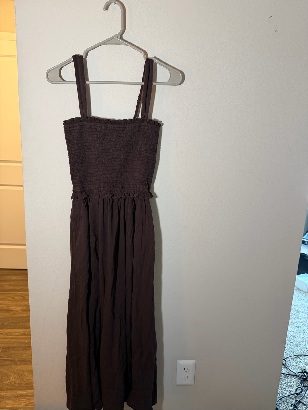 Aerie Brown Smocked Maxi Dress with Adjustable Straps NWT - Picture 4 of 4